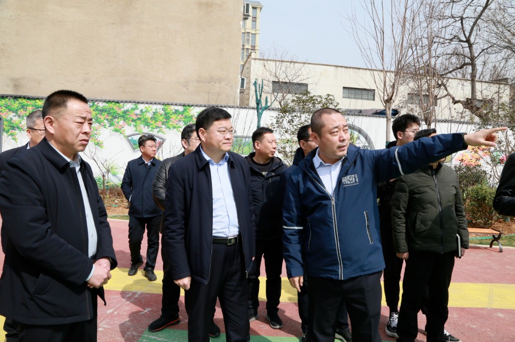 调研督导积水点改造和城乡大绿化工作(图2) 调研督导积水点改造和城乡大绿化工作(图2)